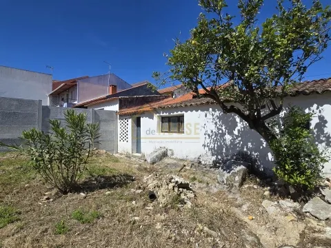 Detached house to restore T2