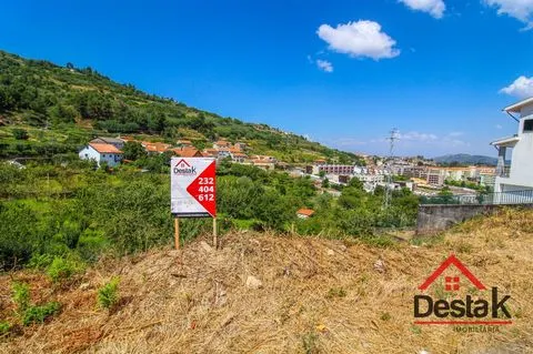 Lote de terreno para venda em Lamego