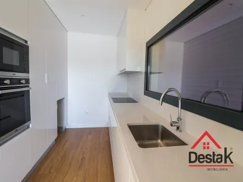 Apartamento T3 duplex novo em Viseu
