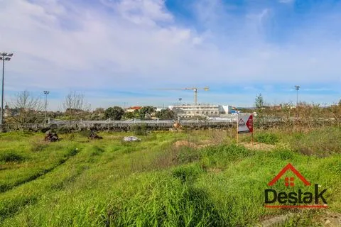 Terreno de construção com 630m², situado na Lajeosa do Daõ, Tondela.