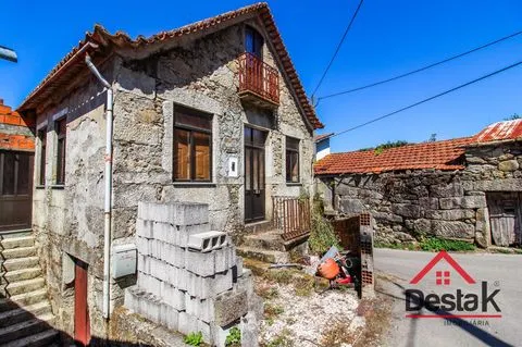 Detached house to restore T3