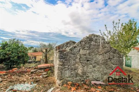 Terreno para construir moradia no Carragoso