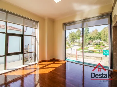 Apartamento T2 para venda no centro da Cidade de São Pedro do Sul