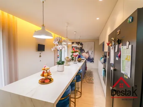 Moradia V4 para arrendamento com piscina em Viseu