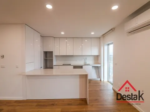 Apartamento T3 junto ao Palácio do Gelo, Viseu