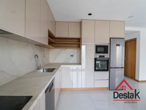 Moradia em Banda V3 situada no Campo, Viseu