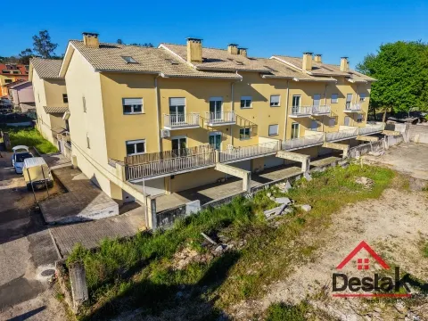  Magnífica Moradia em Banda T5, em São Pedro do Sul