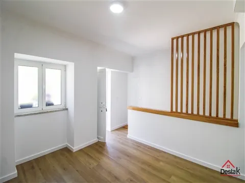 Maison dans village 2 Chambre(s)
