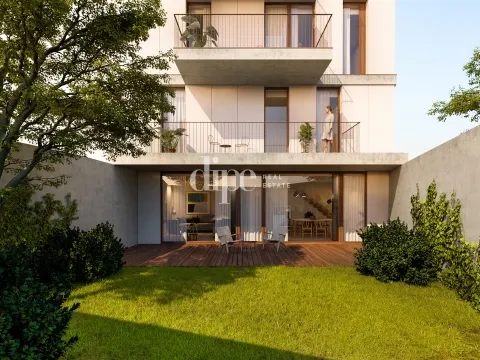 Apartamento T4 Duplex Recuado em fase final construção no centro da cidade do Porto