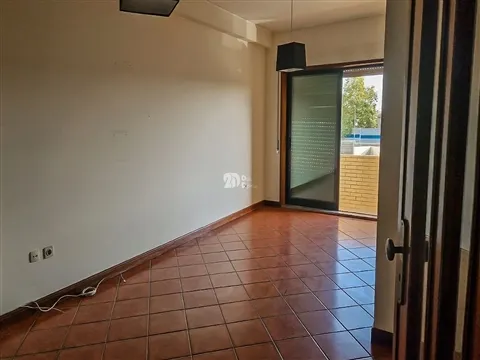 Apartamento T2 - Esmeriz