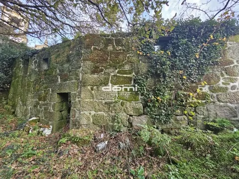 Moradia para reconstrução em Bordonhos, São Pedro do Sul