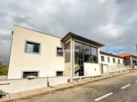 Apartamento T3, nas Termas de São Pedro do Sul