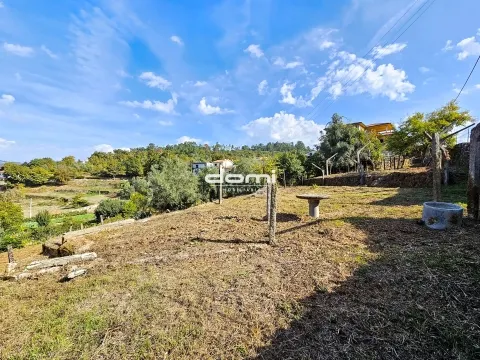 &#127795; Terreno Murado com 879 m² – Ponte, São Pedro do Sul