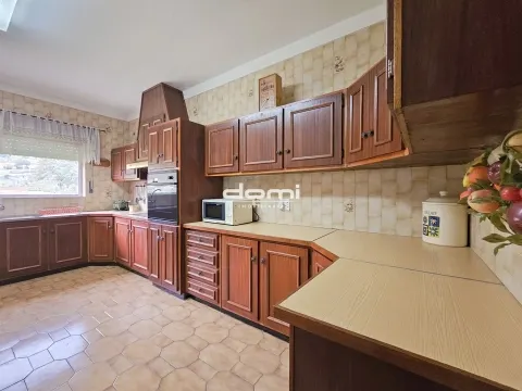 &#128293; OPORTUNIDADE IMPERDÍVEL! &#127969; Moradia T4 em Várzea, São Pedro do Sul