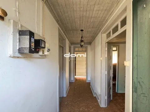 🏡 Moradia em Pedra para Remodelação, em Pindelo dos Milagres, São Pedro do Sul