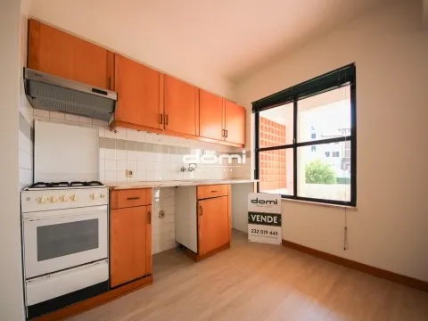 Apartamento T0 para arrendar nas Termas de São Pedro do Sul