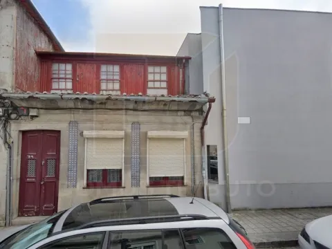 Moradia para Remodelar na Boavista – Uma Oportunidade Única no Coração do Porto