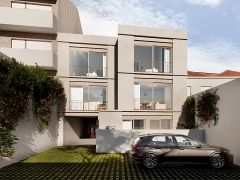 Apartamento T1 com Lugar de Garagem e Terraço – Câmara de Matosinhos