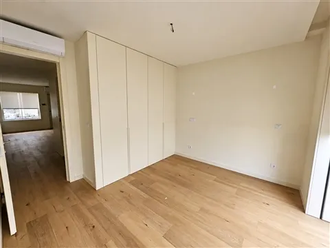 APARTAMENTO T1 NOVO COM TERRAÇO PRIVADO | A 300 METROS DA PRAIA | JUNTO AO METRO