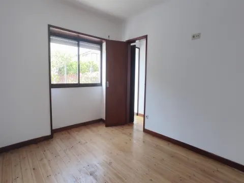 Moradia T3 Estilo Gandaresa para Arrendamento