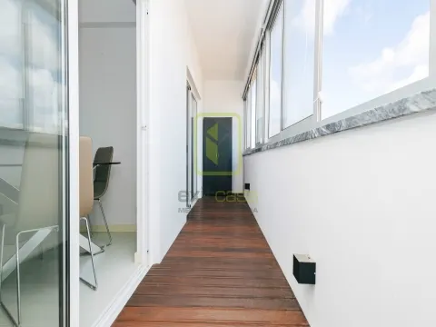 Apartamento T1 na Primeira Linha de Mar!