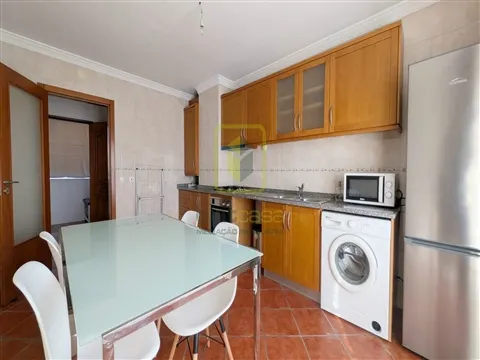 Apartamento T2 para Arrendamento
