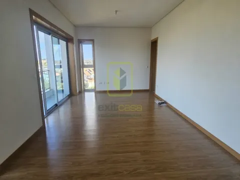 Apartamento T3 Duplex para Arrendamento