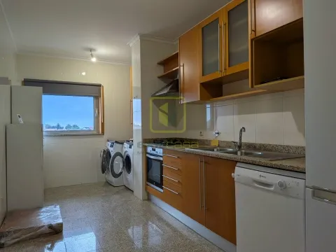 Apartamento T2 para Arrendamento em Aveiro