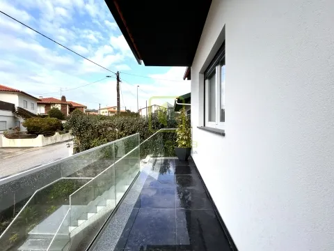 Moradia T6 em Buarcos