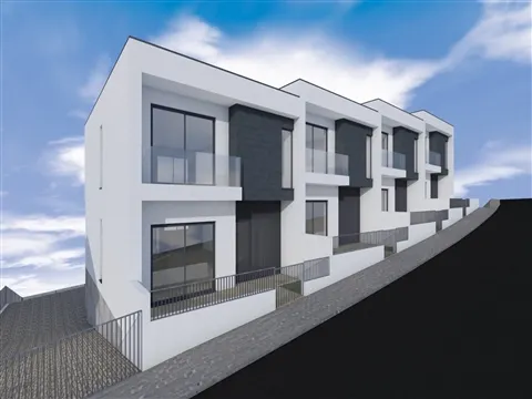 Moradia Geminada T3 Venda