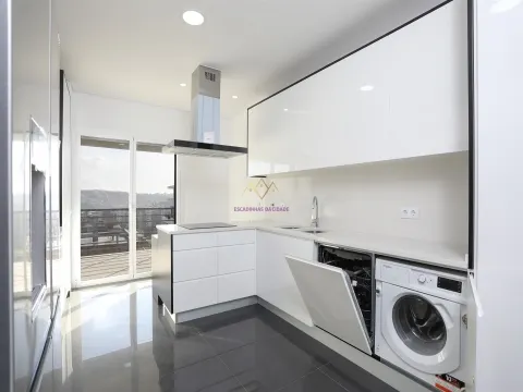 Colinas do Cruzeiro, T3 Tout neuf avec garage box