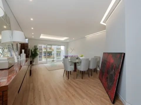 T3 Novo a estrear com varanda e Garagem Box, em empreendimento de charme