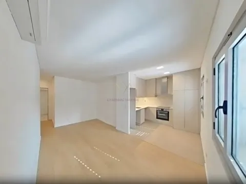 Apartamento T2 Novo na Quinta dos Fartos, Apelação