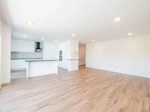 Brand new 3 bedroom apartment, Montijo