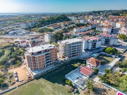 T3 com Piscina em Alverca