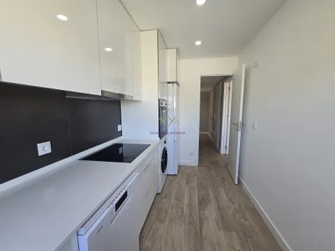 3 chambres à Odivelas entièrement rénovées