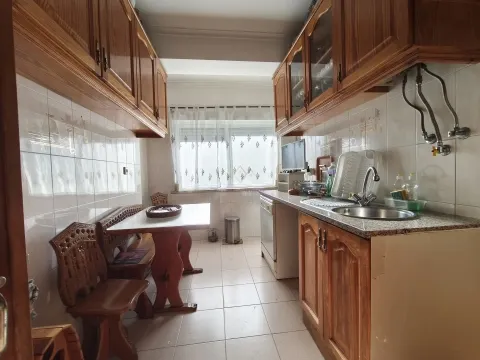 T2 na Falagueira junto ao Parque Aventura