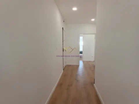 Completely Refurbished 3 Bedroom Benfica