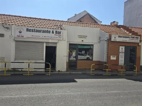 Loja antigo Restaurante/ Churrasqueira para arrendar no Alto do Seixalinho