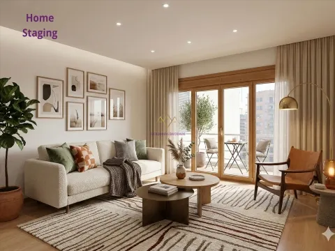 Appartement rénové de 3 chambres avec 2 places de parking à Colinas do Cruzeiro