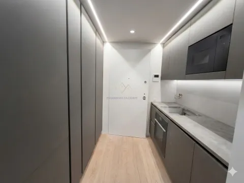 T1 em Empreendimento de luxo com Piscina