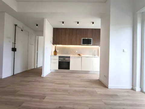 Refurbished T1 in Alcântara, in front of the Instituto Superior de Agronomia