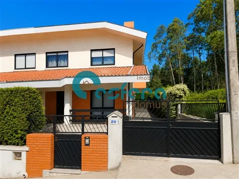 Moradia Geminada T3