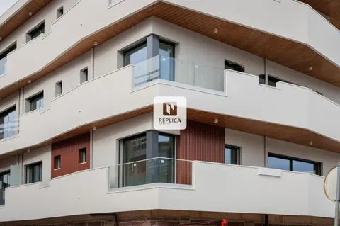 Nouveau magasin à Prelada dans Porto