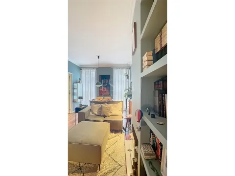 Apartamento de Dos Dormitorios en Alquiler en Foz do Douro con Garaje