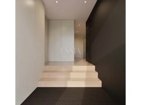 Apartamento T0 com garagem no CC FLATS