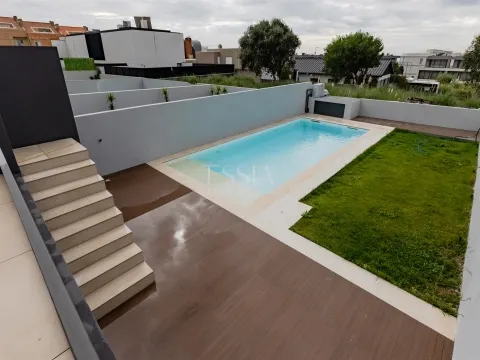 Maison T3+1 avec Vue sur Mer et Piscine