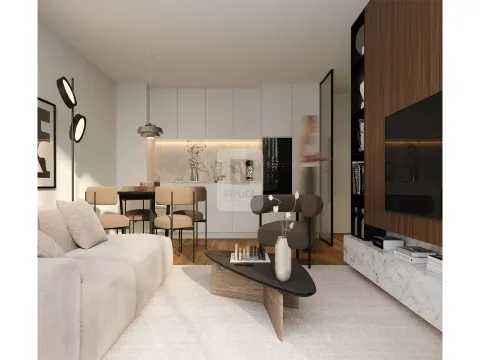 Apartamento T2 com Varanda no Sul 560 em Matosinhos Sul