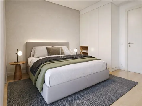 Apartamento T2 com Varanda nos Jardins da Arrábida