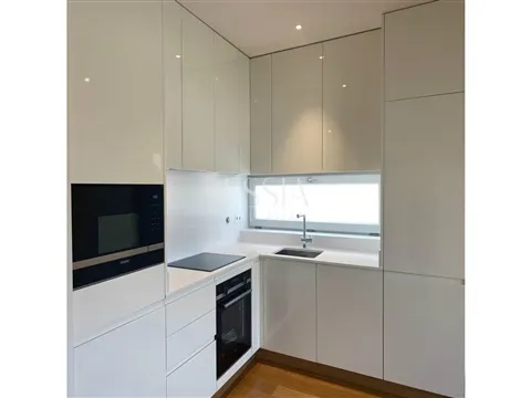 Apartamento T1 com Terraço na Foz do Douro